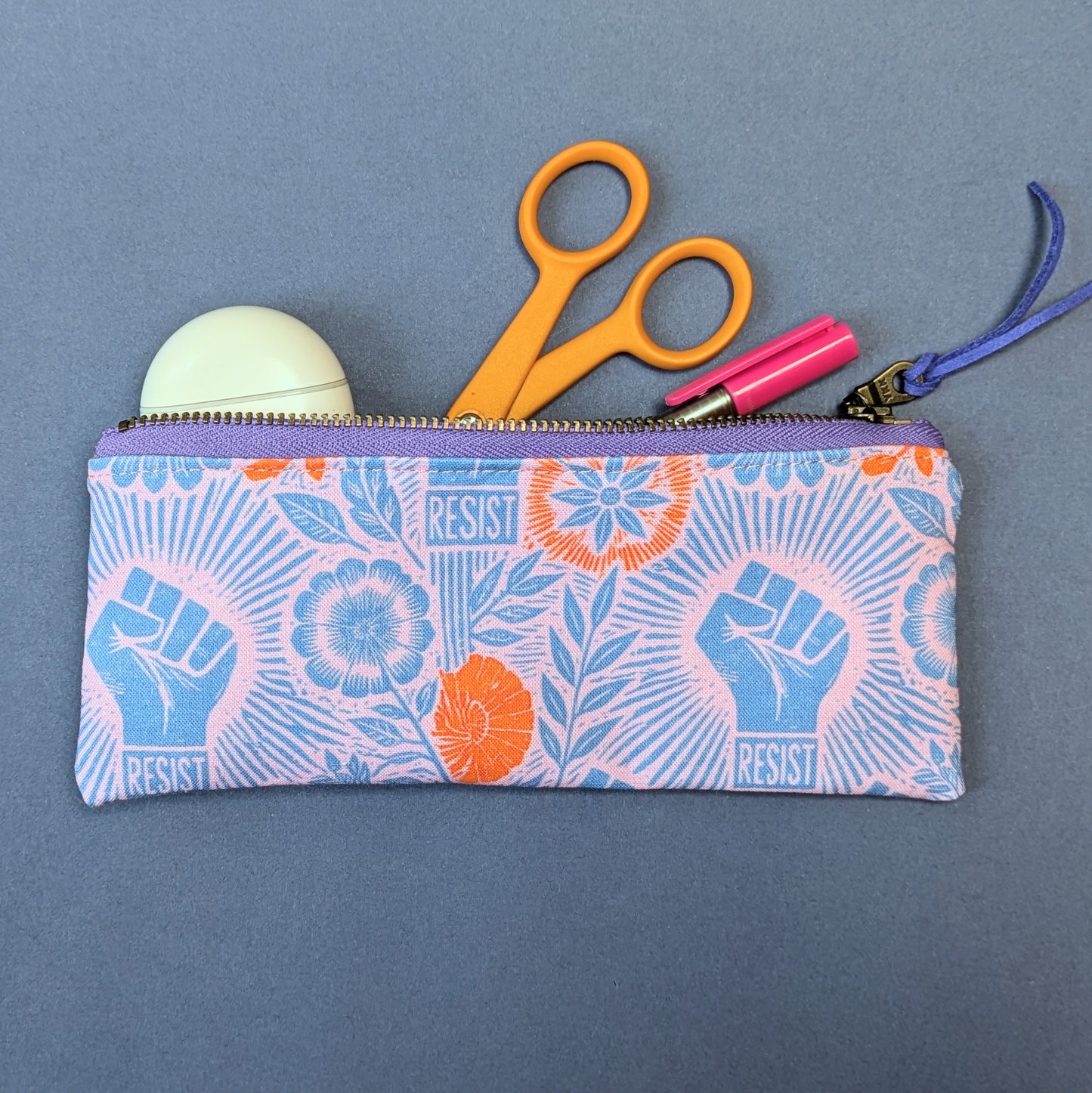 Resist! Long Pouch